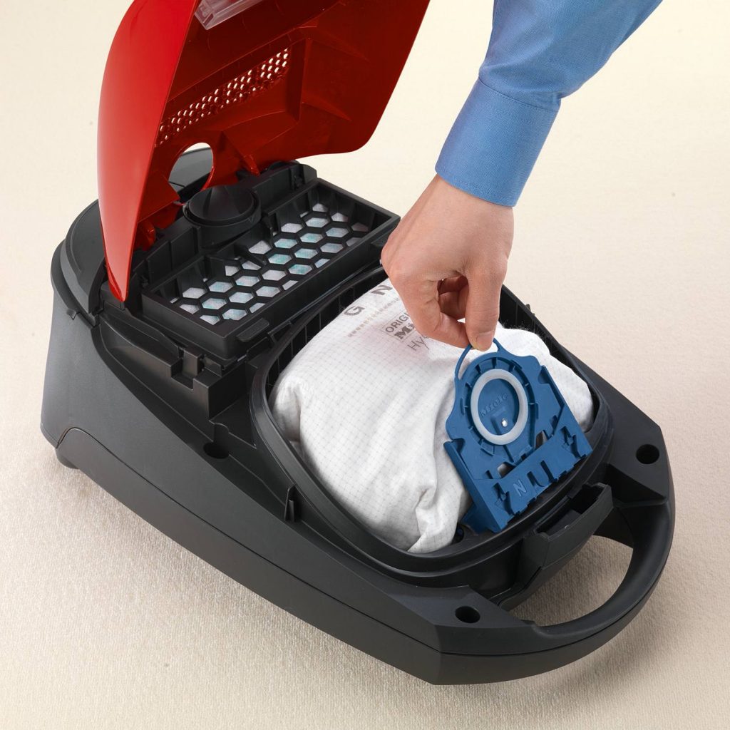 bagged vacuum cleaner